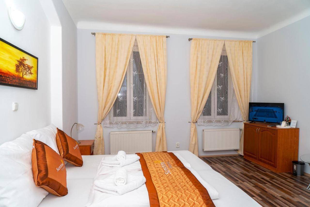 Sunshine Pension Karlovy Vary Eksteriør bilde
