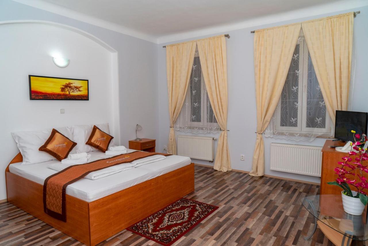 Sunshine Pension Karlovy Vary Eksteriør bilde